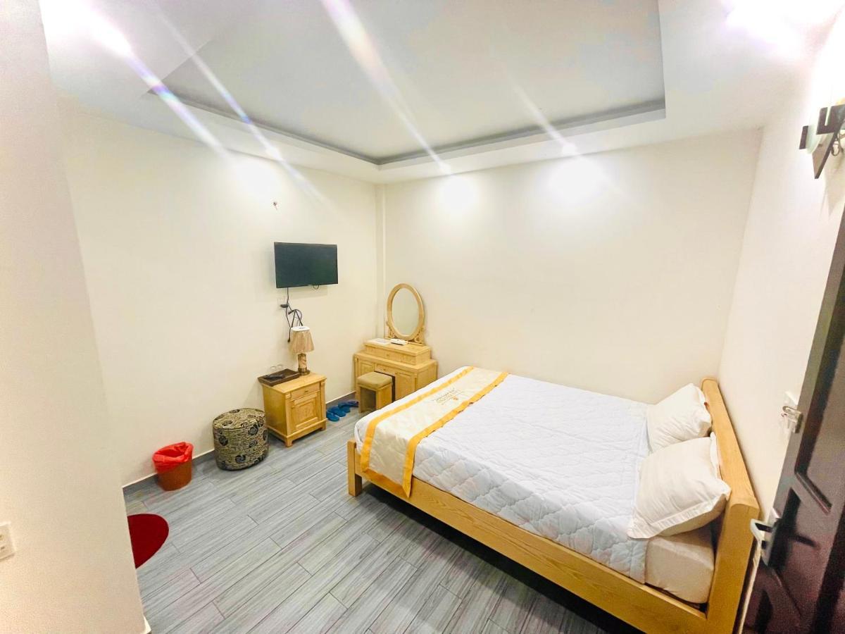 Phong Nguyet Hotel Да Лат Екстериор снимка